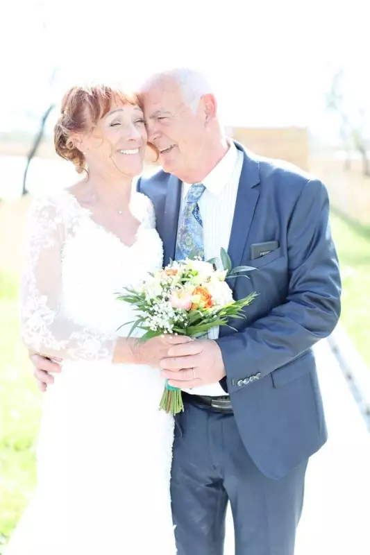 Photographe de mariage - séance photos couple à Marignane