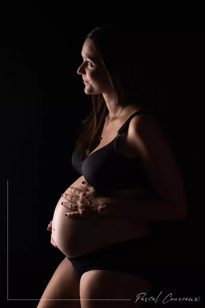 Photographe Grossesse Femme Enceinte Aix-en-Provence