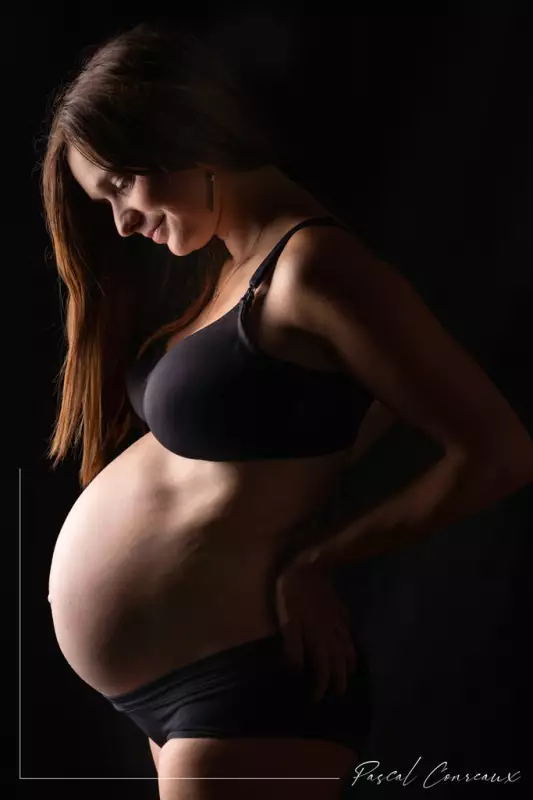 Photographe Grossesse Femme Enceinte Aix-en-Provence