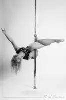 Photographe Shooting Pole Dance dans votre école de poledance en Provence