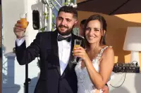 Photographe de mariage : vin d'honneur au mas de Ventabren